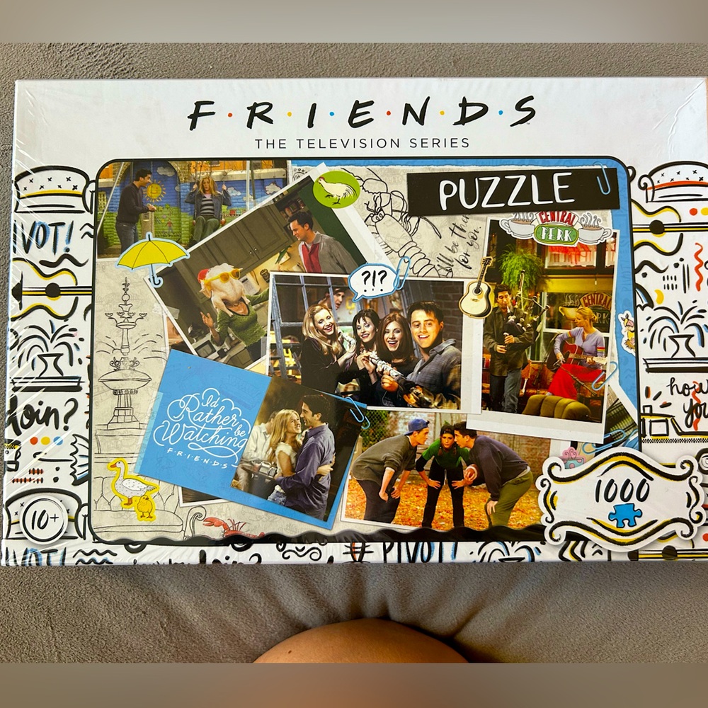 Friends 1000 Piece Puzzle